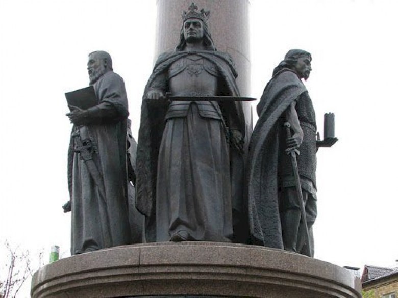Памятник тысячелетия Бреста